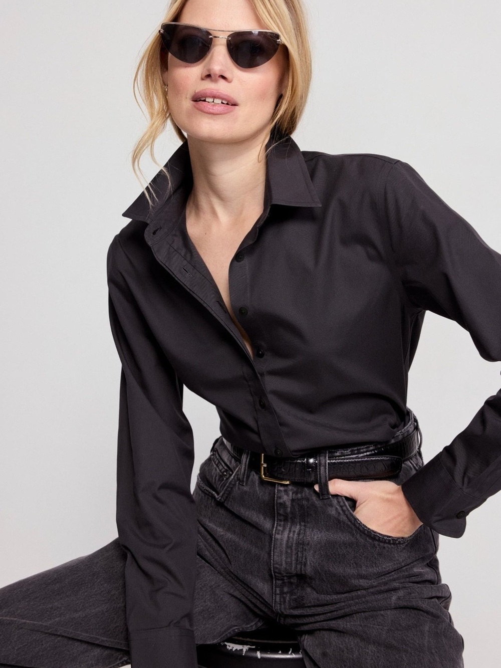 NWT The Shirt by Rochelle Behrens The Jet Set Icon Shirt Black Large